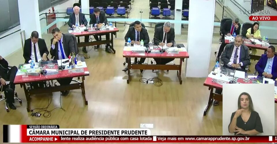 Dois pedidos de vista expõem divisão na Câmara de Prudente e adiam debate sobre Loteria Municipal para fevereiro