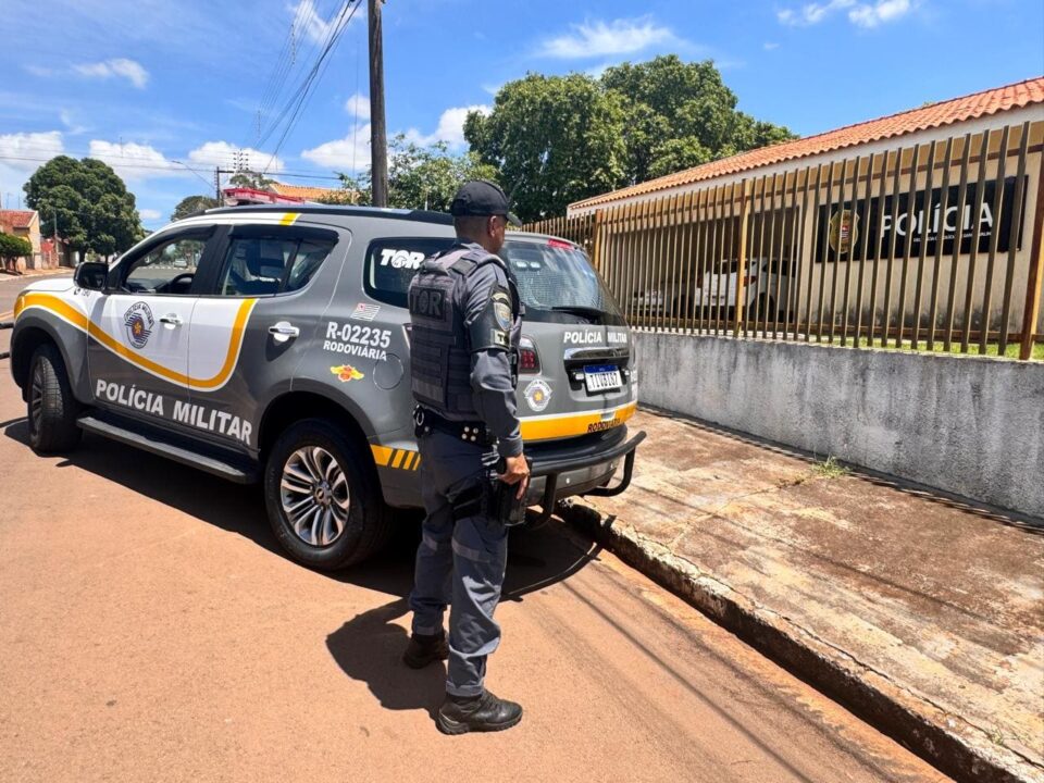 Polícia Militar Rodoviária prende homem procurado pela Justiça durante fiscalização em Sandovalina