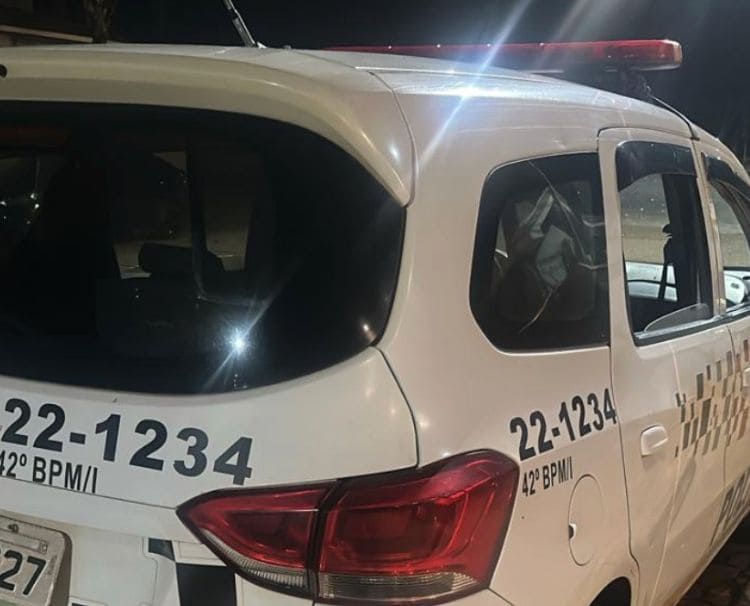 Homem é preso pela PM por roubo, invasões a imóveis e agressões em Presidente Epitácio