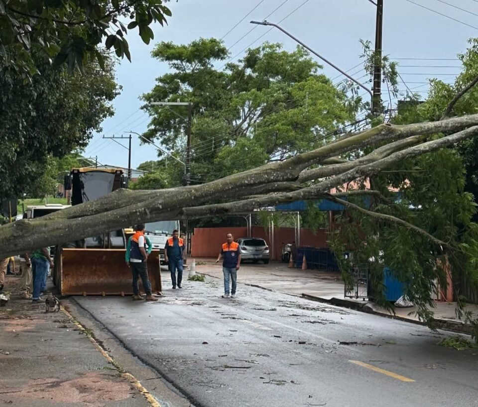 Após chuva intensa e ventania, Presidente Venceslau decreta situação de emergência e inicia força-tarefa de recuperação