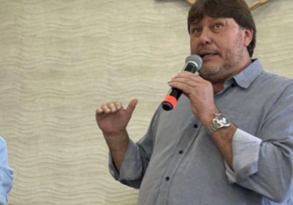 Prefeito de Anhumas, Adailton Menossi, é eleito presidente do CIOP para a gestão 2026