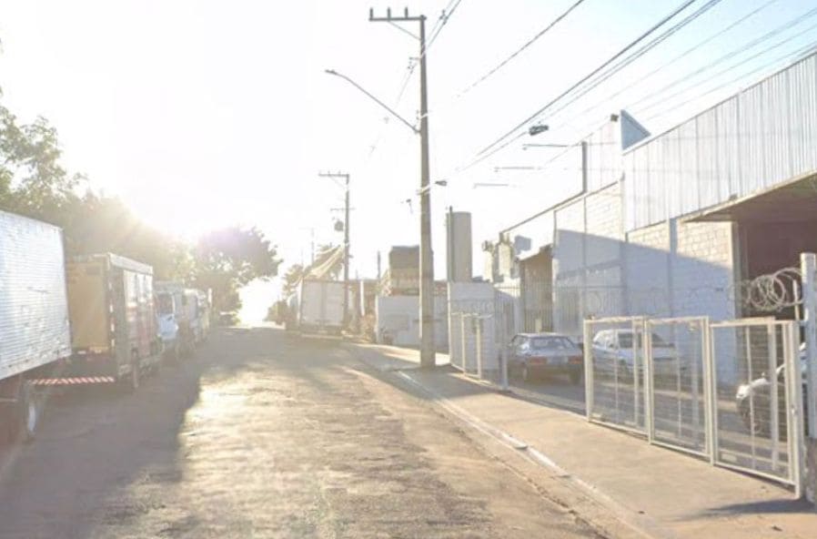 Empresário é assaltado por dupla armada durante abordagem na Avenida Joaquim Constantino