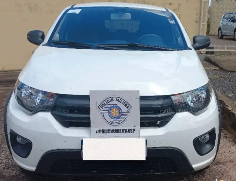 Homem é preso após furtar carro alugado e ser interceptado em pedágio de Indiana