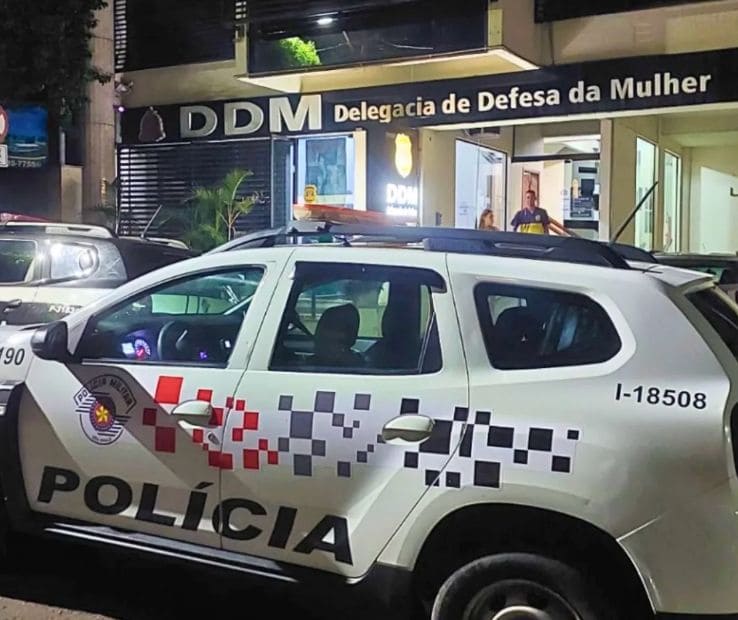 Pai é preso após agredir filha de 16 anos com facão e socos em Presidente Prudente