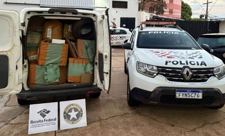 Polícia Militar apreende veículo com 27 caixas de relógios oriundos do Paraguai em Presidente Venceslau