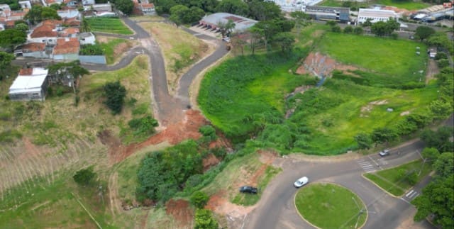 Após três anos, cratera da Vila Iti começa a ser reparada com investimento de R$ 3,8 milhões em Prudente