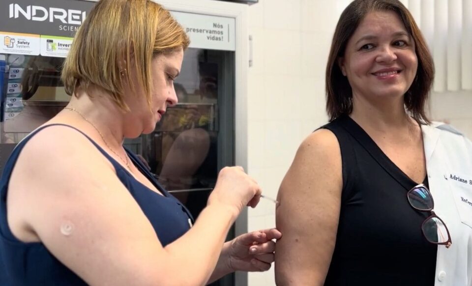 Profissionais da atenção básica começam a ser vacinados contra dengue em Prudente