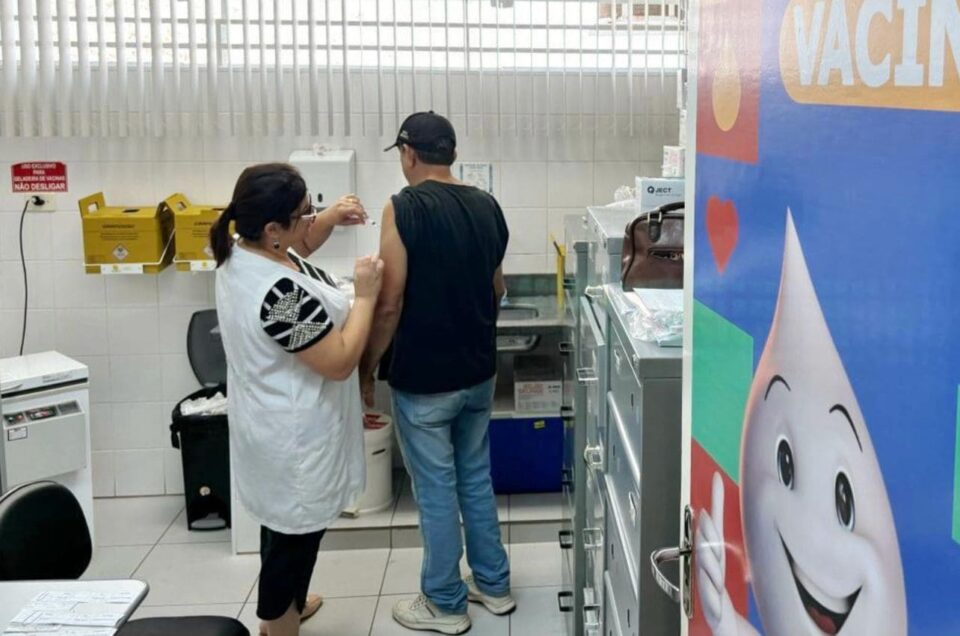 Dia D da vacinação contra a gripe mobiliza unidades de saúde neste sábado