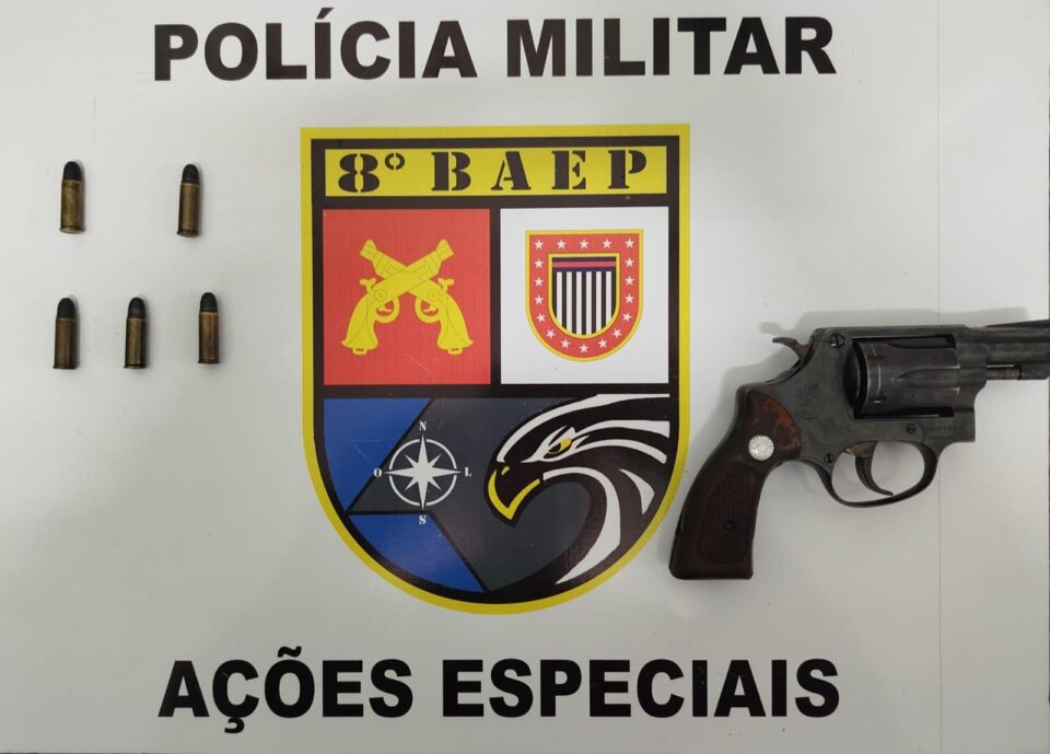 Jovem é detido pelo BAEP com revólver e munições em Álvares Machado