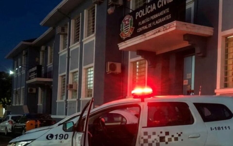Vizinho é preso após furto e importunação sexual contra duas jovens