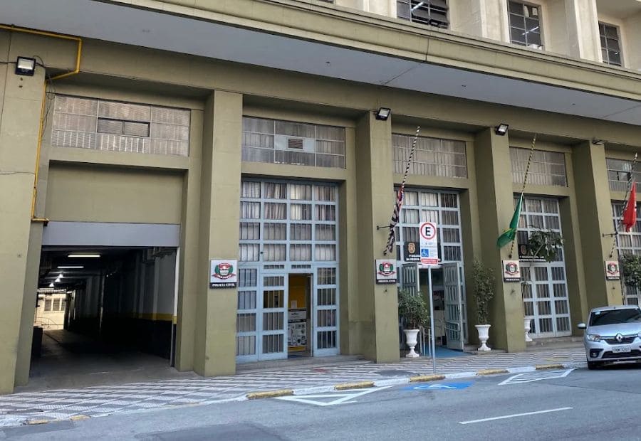 Polícia e MP deflagram operação contra esquema milionário do PCC