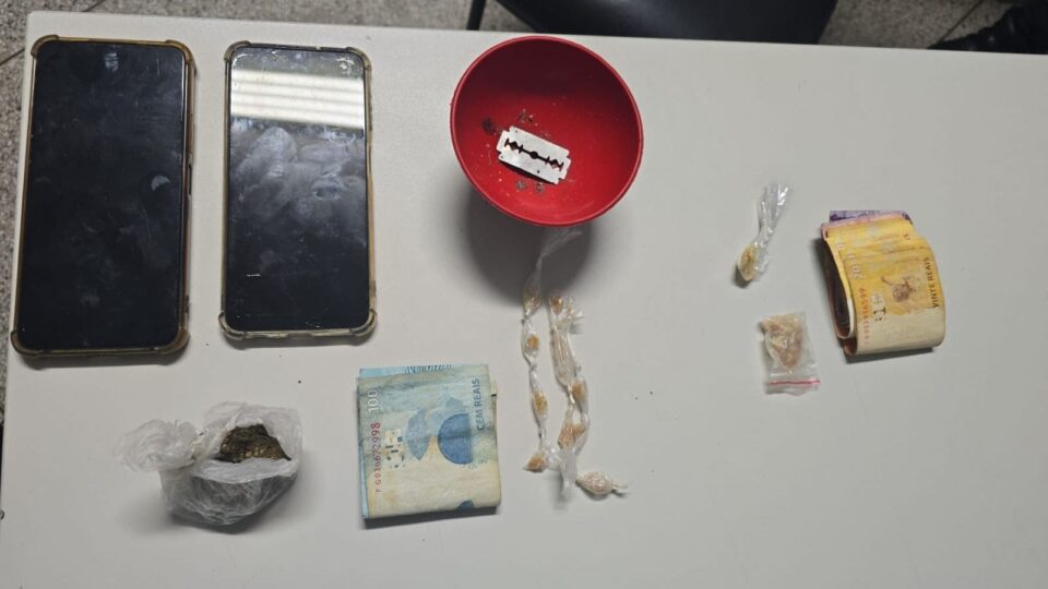 Polícia Militar estoura ponto de tráfico e prende duas mulheres no Jardim Monte Alto