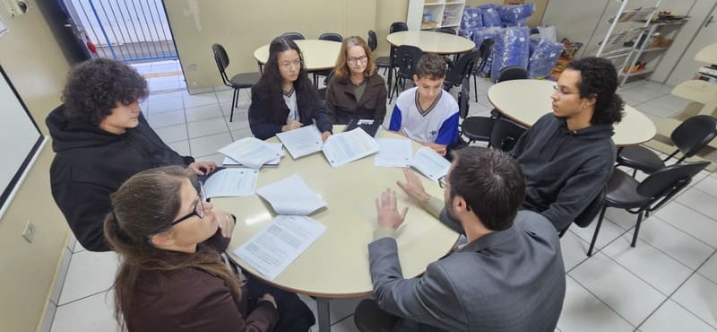 Estudantes eleitos vereadores começam a elaborar propostas em Álvares Machado