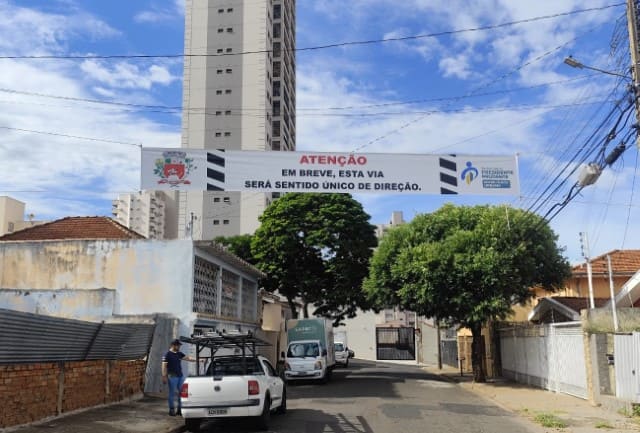 Semob altera sentido de ruas e libera conversão no centro de Prudente