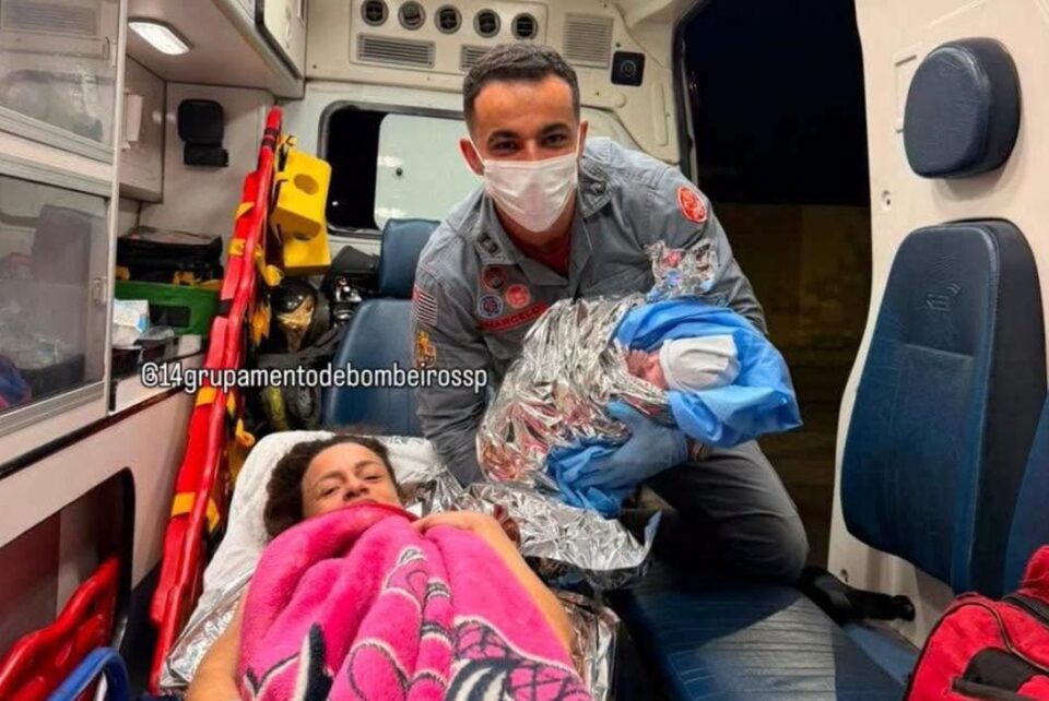 Bebê nasce com auxílio do Corpo de Bombeiros durante atendimento em Presidente Prudente