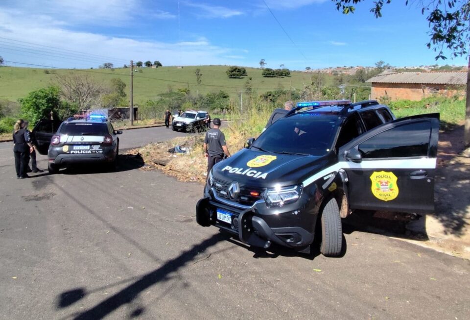 Operação da Polícia Civil cumpre sete mandados e prende dois suspeitos por tráfico