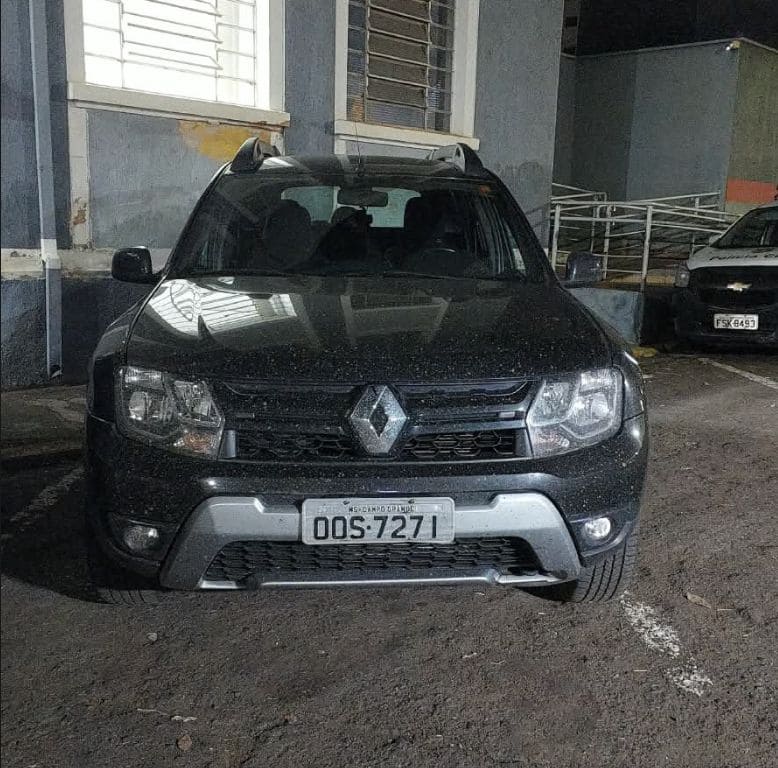 Homem é preso com veículo usando placa de outro automóvel em Prudente