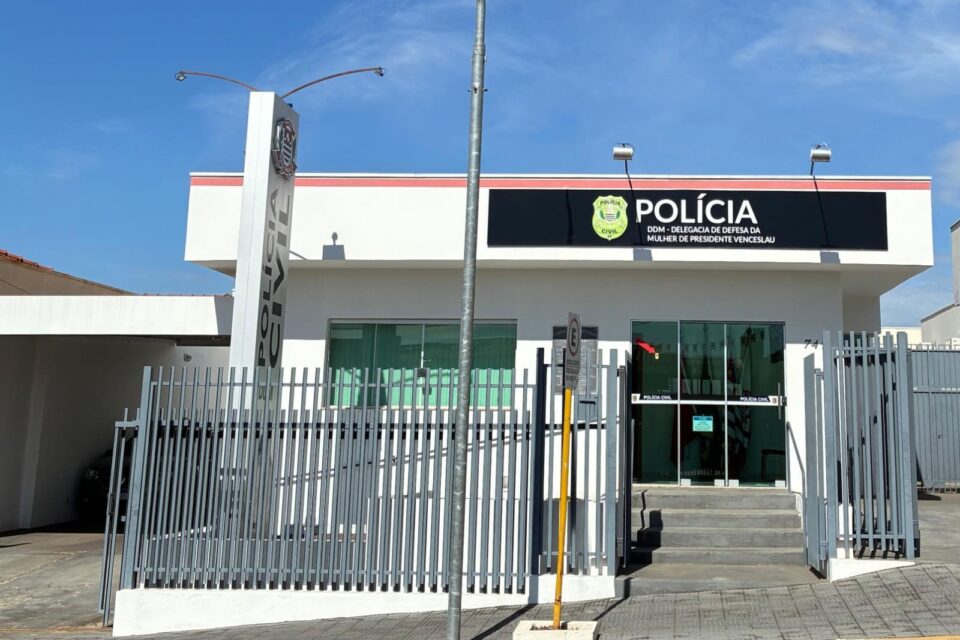 Denúncia de familiares leva à prisão de homem por violência sexual contra criança